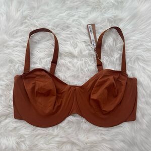 Skims Smoothing Intimates Strapless Bra Bronze Size 40DDDD